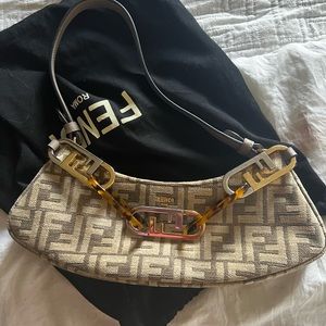Fendi baguette
